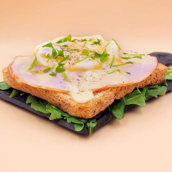 jajka-po-benedyktynsku-z-wedlina