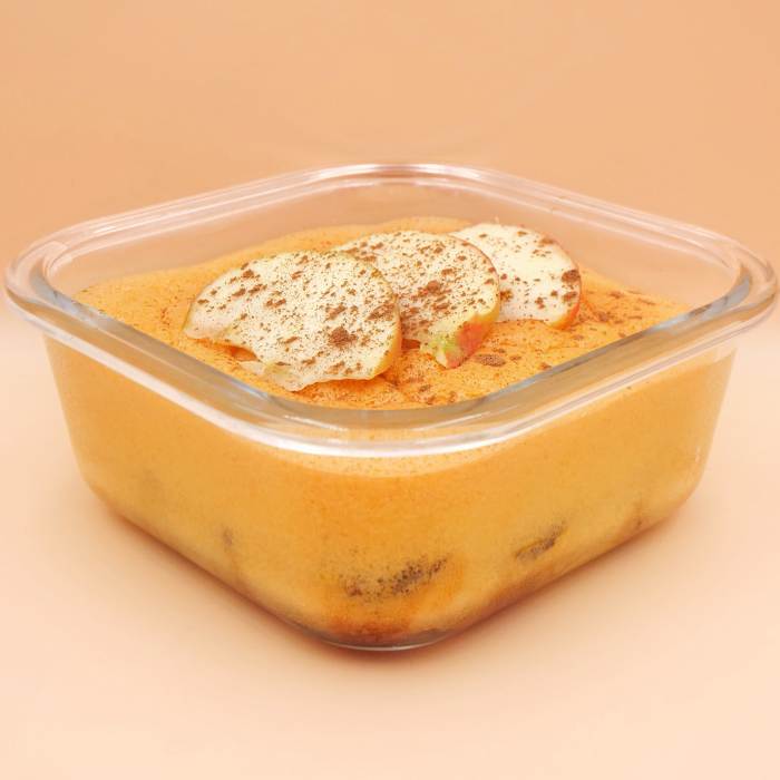 jednoporcjowa-szarlotka-fit