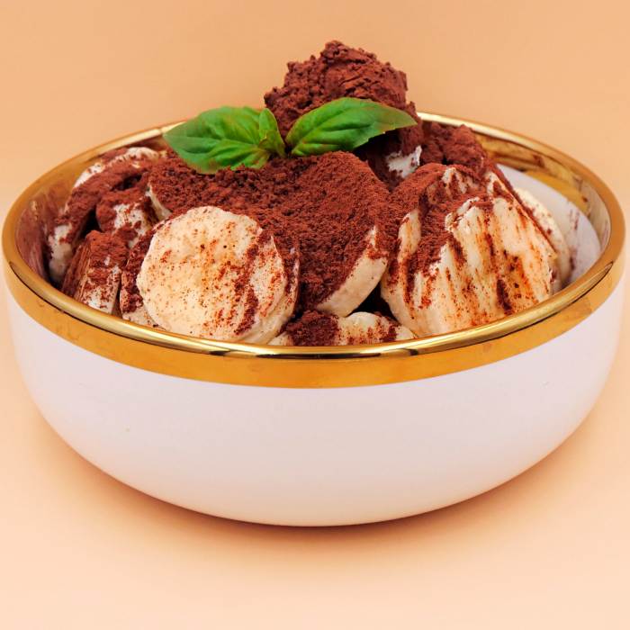 jogurt-z-bananem-i-kakao