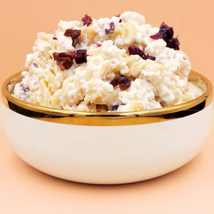 makaron-z-twarogiem-i-rodzynkami